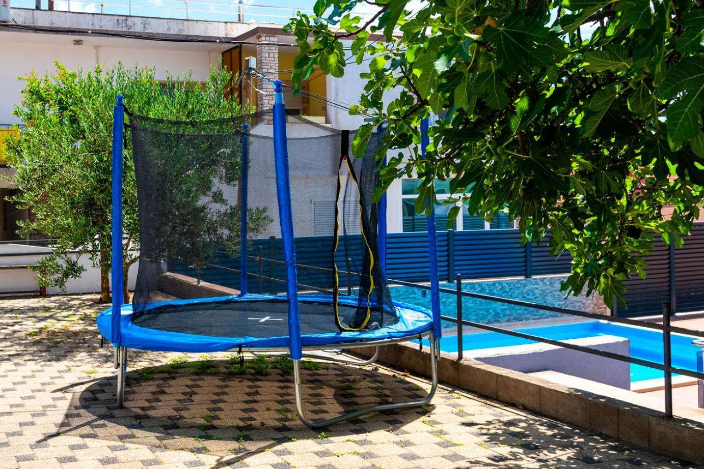 시베니크 Pool Me Up! 아파트 외부 사진